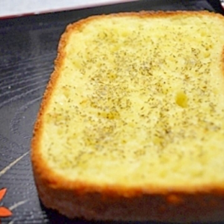 やっぱり美味しい!ガーリックトースト